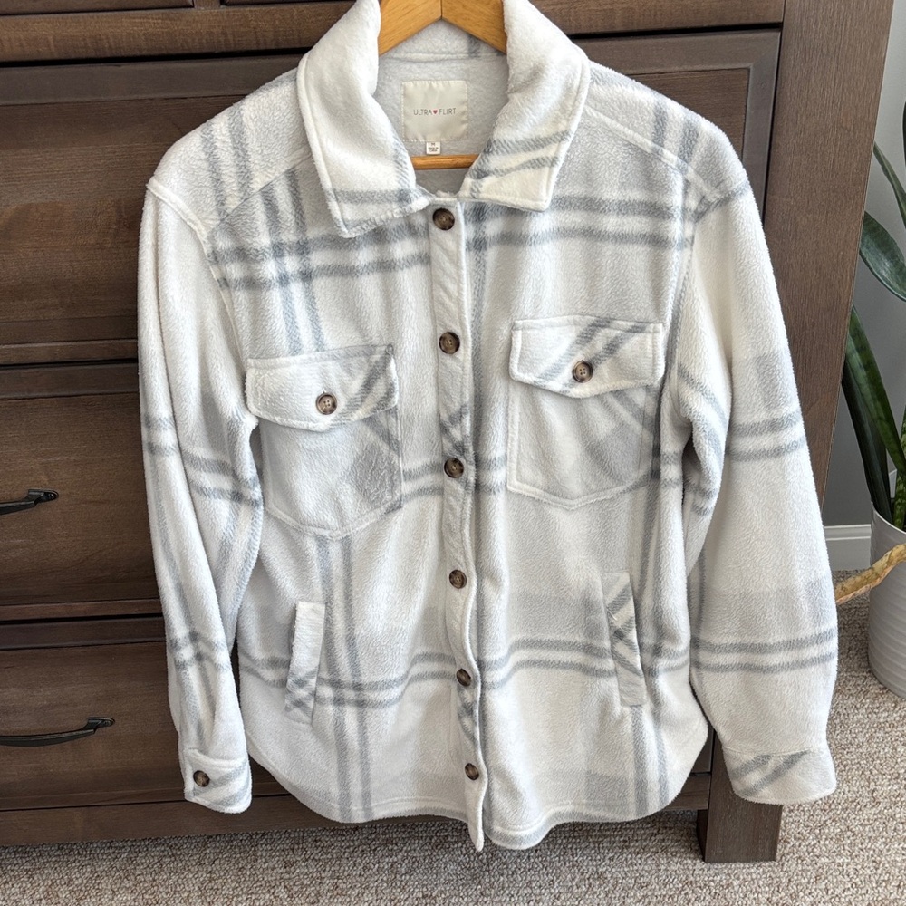 Gray Plaid “Shacket”. Very soft & fuzzy warm!